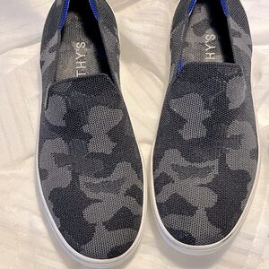 Rothy's Black and Gray Flats with Modern Camouflage Design